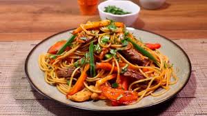 TALLARÍN SALTADO MIXTO